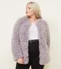 Estas son las 13 marcas donde encontrar ropa moderna para chicas curvy