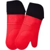 Cloth Oven Mitts vs Silicone Grill Gloves