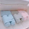 Gối chặn cho bé: Cần thiết hay không?