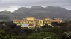 Hotels in Mumbai at cheap rates, 4 star hotels fariyas in Mumbai Colaba