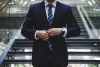Men's Tailored Suits vs. Custom Suits: Choosing the Perfect Fit