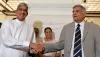 Sarath Fonseka to run as independent for presidential elections - Srilanka Weekly