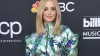 Sophie Turner Slams Instagram Promoters By Her Fake Promotion | Storify News
