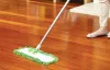 Cách vệ sinh sàn vinyl sáng bóng - AZ Clear