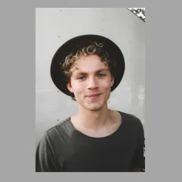 user-avatar